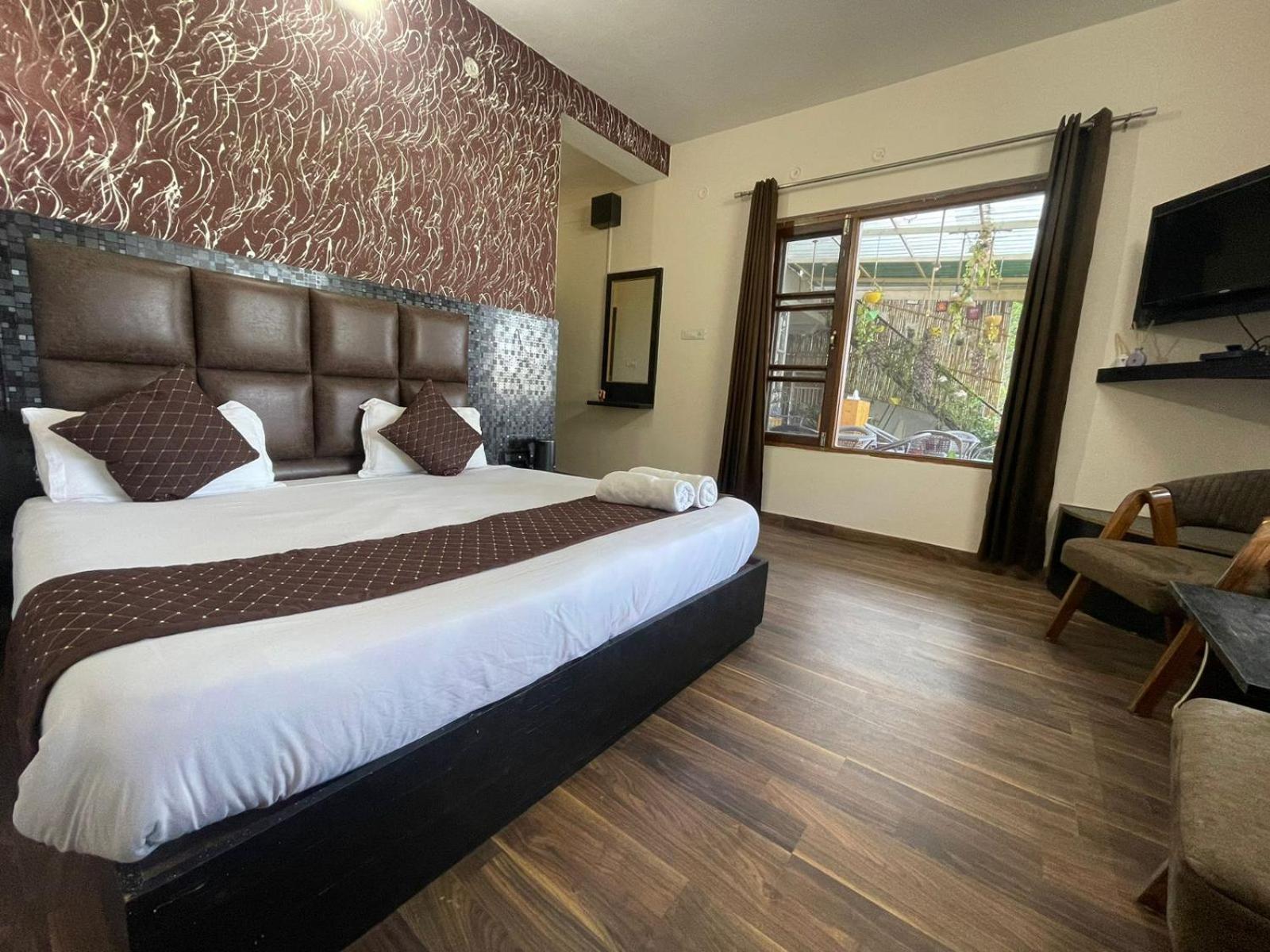 The Panda Hotel Dharamshala Buitenkant foto